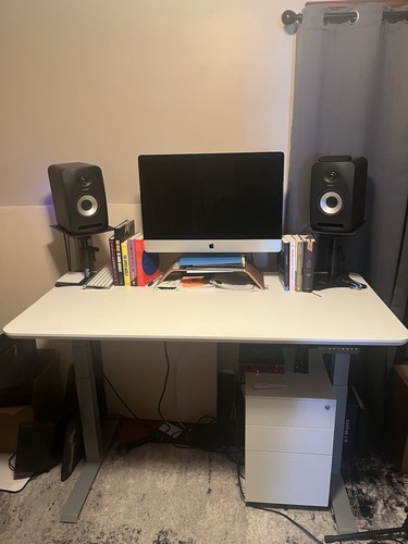 Vari electric standing desk - electric,